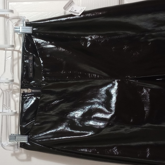 MAD FOR LOVE Pants NWT(Medium) - Picture 3 of 10